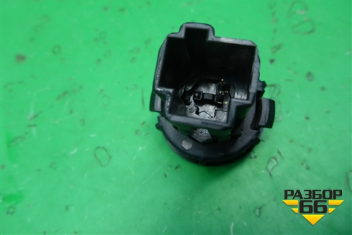 Кнопка открывания багажника (6S6T19B514AB) для Ford Fusion с 2002г