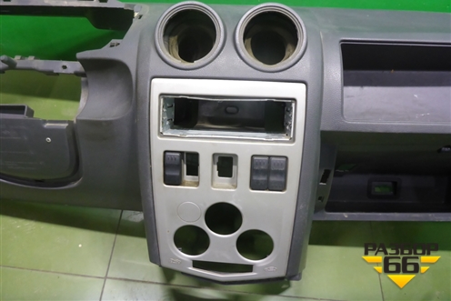 Торпедо не под AIR BAG (до 2009г) для Renault Logan с 2004-2015г