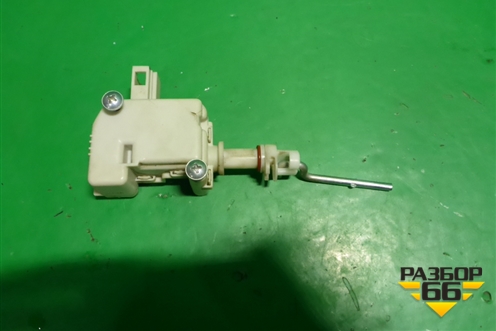Активатор лючка бензобака (1J0810773B) для Volkswagen Touareg c 2002-2010г