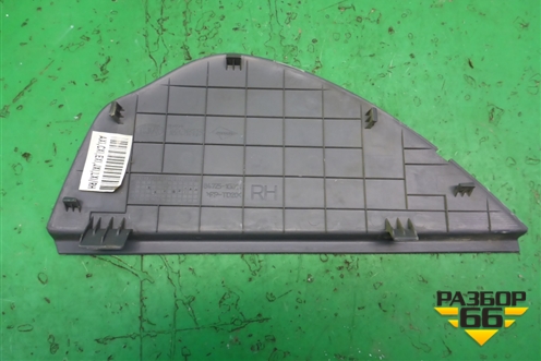 Накладка на торпедо (боковая правая) (847251G001) для Kia Rio с 2005-2011г