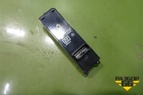 Модуль управления стеклоподъёмниками (правый руль) (8608A059) для Mitsubishi Outlander XL с 2006-2012г
