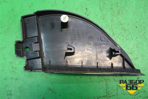 Накладка двери передней левой уголок (802931AA0A) для Nissan Murano (Z51) с 2007-2015г