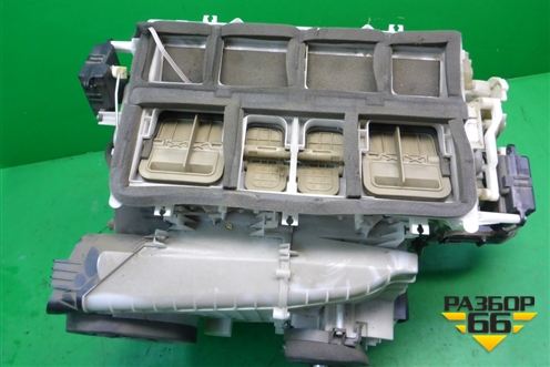 Корпус отопителя (под радиатор, левый руль) (271101AA1A) для Nissan Murano (Z51) с 2007-2015г