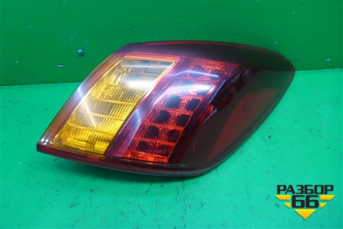 Фонарь задний наружный правый (до 2012г) для Nissan Murano (Z51) с 2007-2015г
