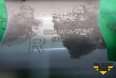 Накладка внутренняя (на петлю двери багажника правая) (904461AA0A) для Nissan Murano (Z51) с 2007-2015г