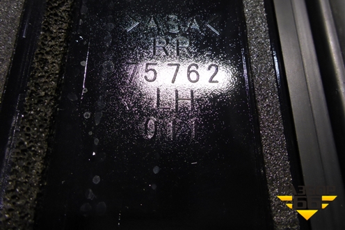Накладка двери задней левой (на рамку) (75762LH011) (75762011) для Toyota Camry V70 с 2017г