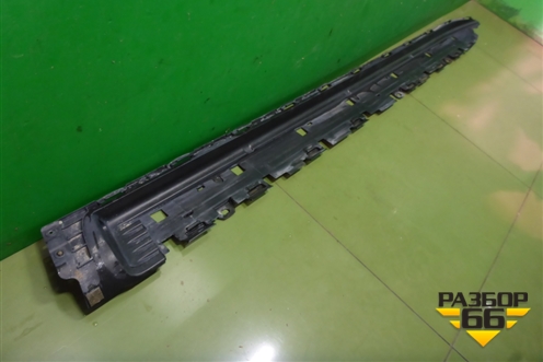 Накладка подножки правой (5170160120) для Toyota Land Cruiser (200) с 2008г