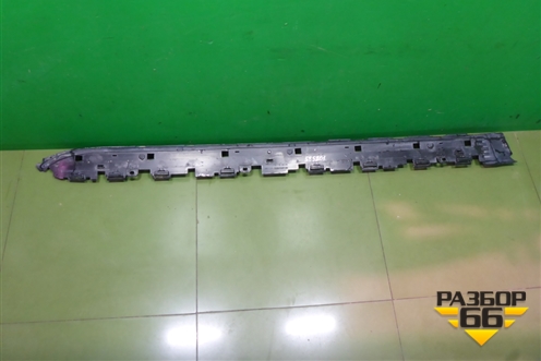 Накладка подножки правой (5170160120) для Toyota Land Cruiser (200) с 2008г