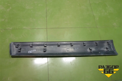 Накладка двери передней правой (80870BM90B) для Nissan Qashqai (J11E) с 2013г
