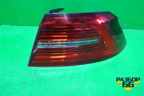 Фонарь задний наружный правый (седан) (3G5945208E) для Volkswagen Passat [B8] 2014-2024г