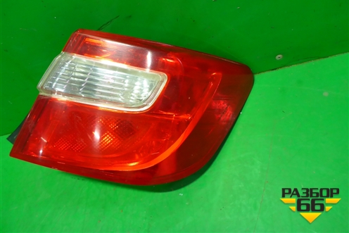 Фонарь задний наружный правый (до 2014г) (8155106570) для Toyota Camry V50 с 2011-2018г