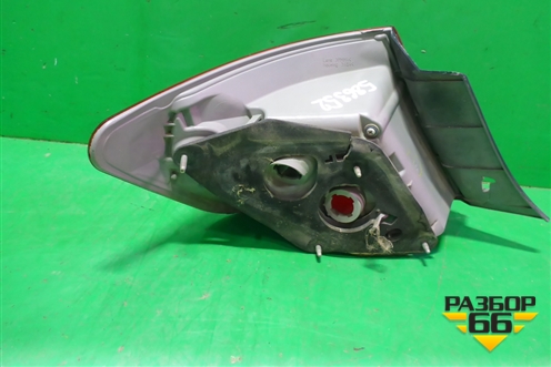 Фонарь задний наружный правый (до 2014г) (8155106570) для Toyota Camry V50 с 2011-2018г