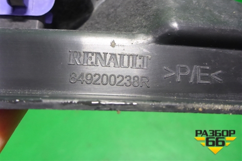 Обшивка багажника на заднюю панель (849200238R) для Renault Kaptur с 2016г