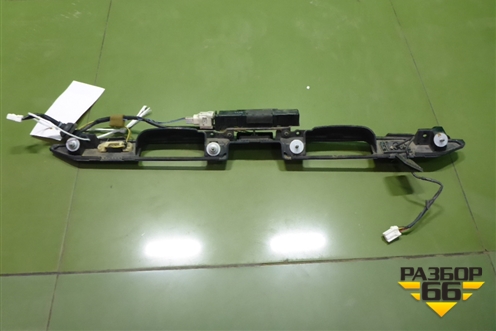 Накладка двери багажника (в сборе) для Subaru Forester (S13) с 2012г