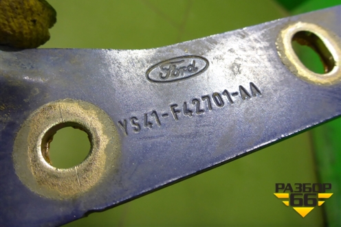 Петля крышки багажника левая (YS41F42701AA) для Ford Focus 1 с 1998-2004г