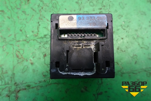 Кнопка аварийной сигнализации (93332969) для Opel Meriva с 2003-2010г