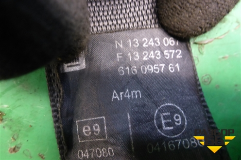 Ремень безопасности задний правый (13243067) для Opel Meriva с 2003-2010г