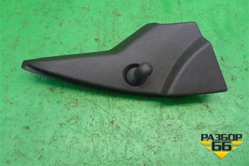 Накладка двери передней правой уголок (13128853) для Opel Meriva с 2003-2010г