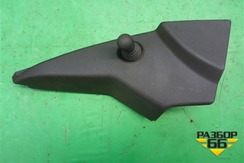 Накладка двери передней левой уголок (13128852) для Opel Meriva с 2003-2010г