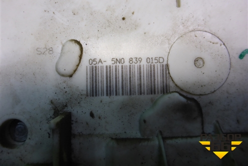 Замок двери задней левой (5N0839015D) для Skoda Fabia с 2007-2014г