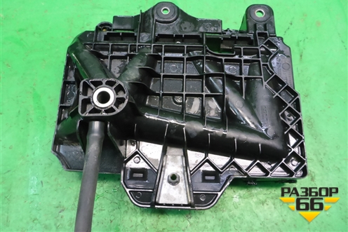 Площадка под аккумулятор (6R0915331) для Skoda Fabia с 2007-2014г