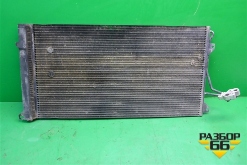 Радиатор кондиционера (4L0260401A) для Volkswagen Touareg c 2002-2010г