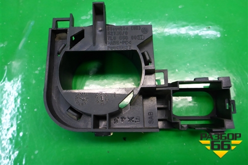 Кронштейн (модуля управлением света фар) (7L6858503T) (7L6858903T) для Volkswagen Touareg c 2002-2010г