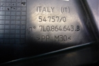 Крышка аккумулятора (под сиденьем) (7L0864643B) для Volkswagen Touareg c 2002-2010г