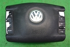 Подушка безопасности в рулевое колесо (7L6880201DA) для Volkswagen Touareg c 2002-2010г