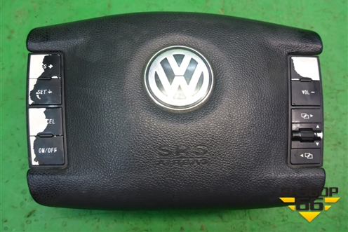 Подушка безопасности в рулевое колесо (7L6880201DA) для Volkswagen Touareg c 2002-2010г