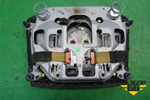Подушка безопасности в рулевое колесо (7L6880201DA) для Volkswagen Touareg c 2002-2010г