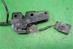 Замок капота (7L0823509A) для Volkswagen Touareg c 2002-2010г