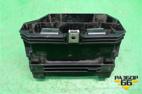Кронштейн блока электронного (7L0927131D) для Volkswagen Touareg c 2002-2010г