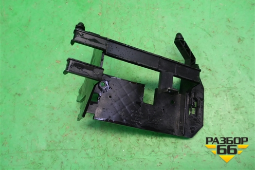 Кронштейн блока электронного (7L6959191B) для Volkswagen Touareg c 2002-2010г