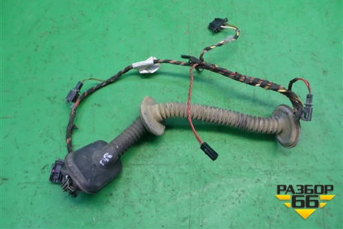 Проводка двери передней правой (7L6971120E) для Volkswagen Touareg c 2002-2010г
