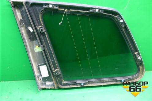 Стекло глухое правое (7L6845298) для Volkswagen Touareg c 2002-2010г