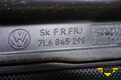 Стекло глухое правое (7L6845298) для Volkswagen Touareg c 2002-2010г