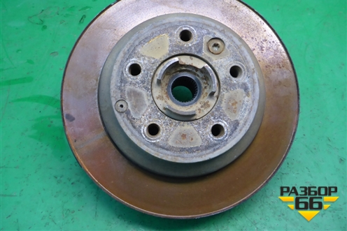Кулак задний правый (7L0605436B) для Volkswagen Touareg c 2002-2010г