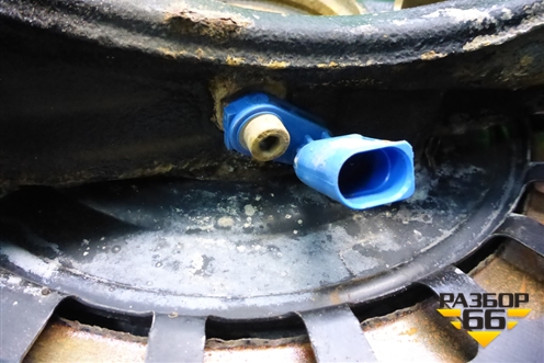 Кулак задний правый (7L0605436B) для Volkswagen Touareg c 2002-2010г
