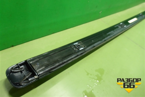 Молдинг крыши правый (7L6860182F) для Volkswagen Touareg c 2002-2010г