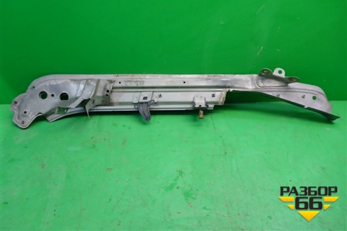 Кронштейн переднего крыла левый (7L6805919B) для Volkswagen Touareg c 2002-2010г