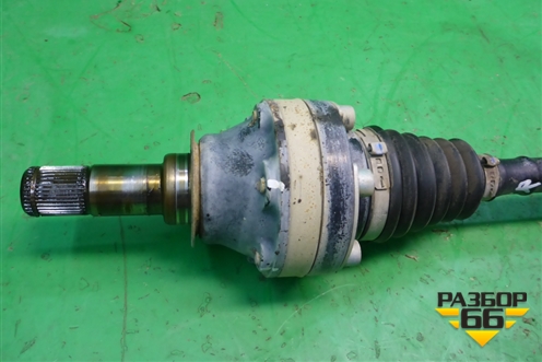 Привод передний правый (АКПП) (7L0407271C) для Volkswagen Touareg c 2002-2010г