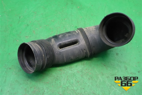 Патрубок воздушного фильтра (7L0129684A) для Volkswagen Touareg c 2002-2010г