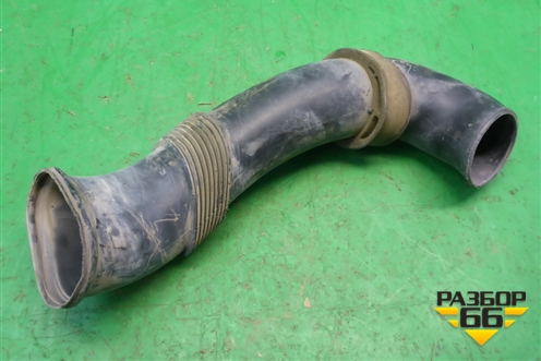 Патрубок воздушного фильтра (7L6129752A) для Volkswagen Touareg c 2002-2010г