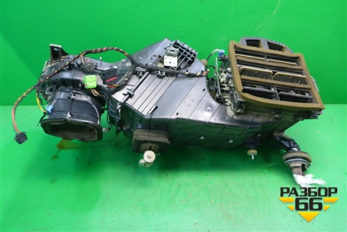 Корпус отопителя (7L0820005CN) для Volkswagen Touareg c 2002-2010г