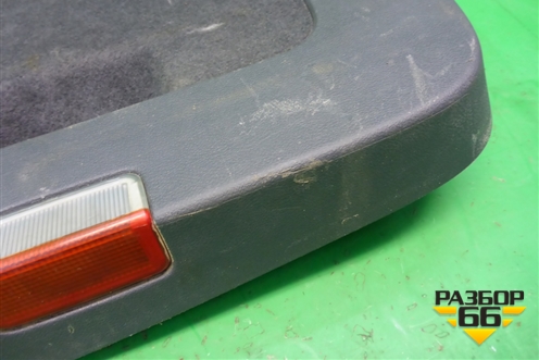 Обшивка двери багажника (7L6867601D) для Volkswagen Touareg c 2002-2010г