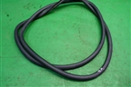 Уплотнитель двери передней левой (7L0867365A) для Volkswagen Touareg c 2002-2010г