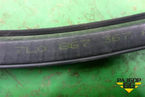 Уплотнитель двери задней левой (7L0867367A) для Volkswagen Touareg c 2002-2010г