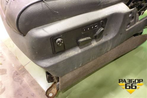 Сиденья комплект (AIR BAG подогрев электро регулировка) для Volkswagen Touareg c 2002-2010г