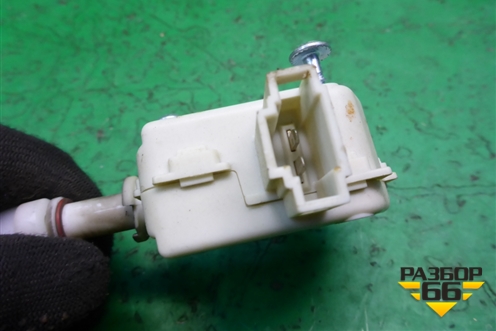Активатор лючка бензобака (1J0810773B) для Volkswagen Touareg c 2002-2010г